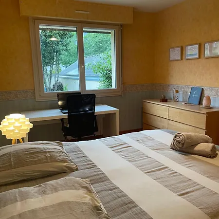 Villa 4 Chambres Wifi, Climatisation, Jardin * Changé