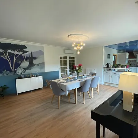 Villa 4 Chambres Wifi, Climatisation, Jardin