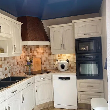 Villa 4 Chambres Wifi, Climatisation, Jardin